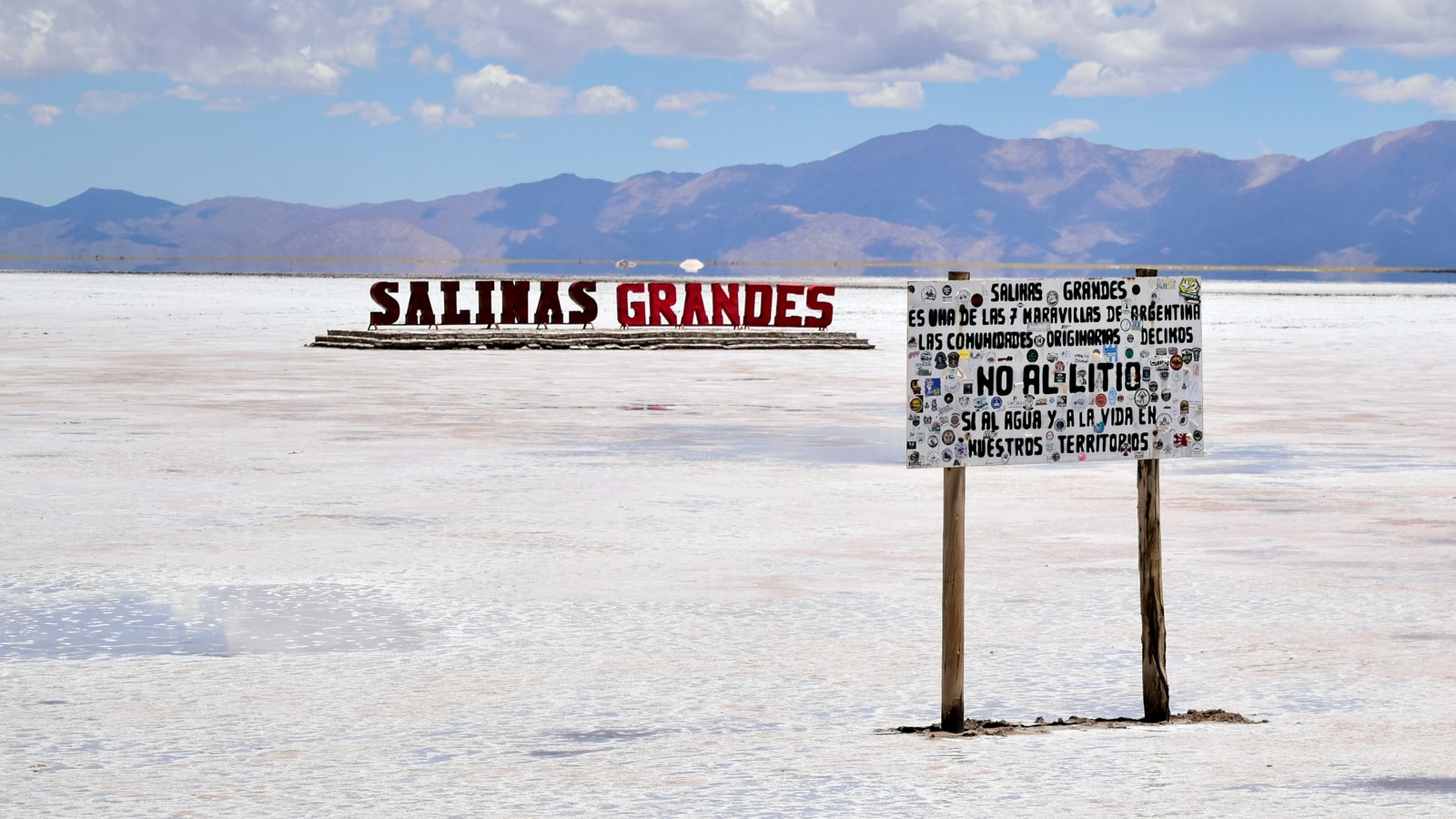 Protesta contra el litio en Salinas Grandes